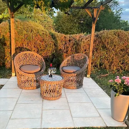 Holiday home Adorable 1 Bed With Stunning Outside Space Les Farges (Nontron)