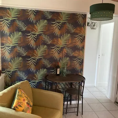 Adorable 1 Bed With Stunning Outside Space Les Farges (Nontron)